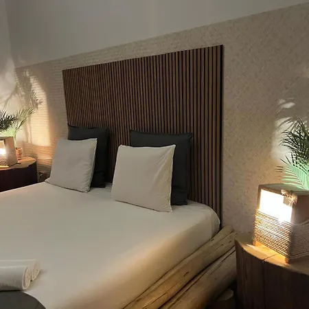 Cactus Host 旅馆 *