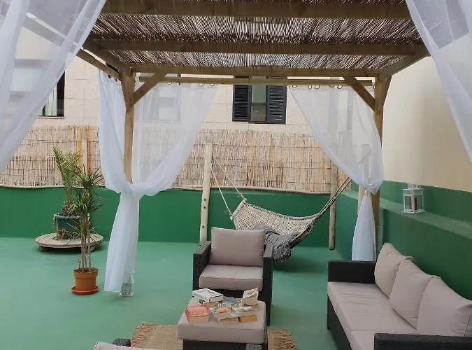 Cactus Host Hostel *